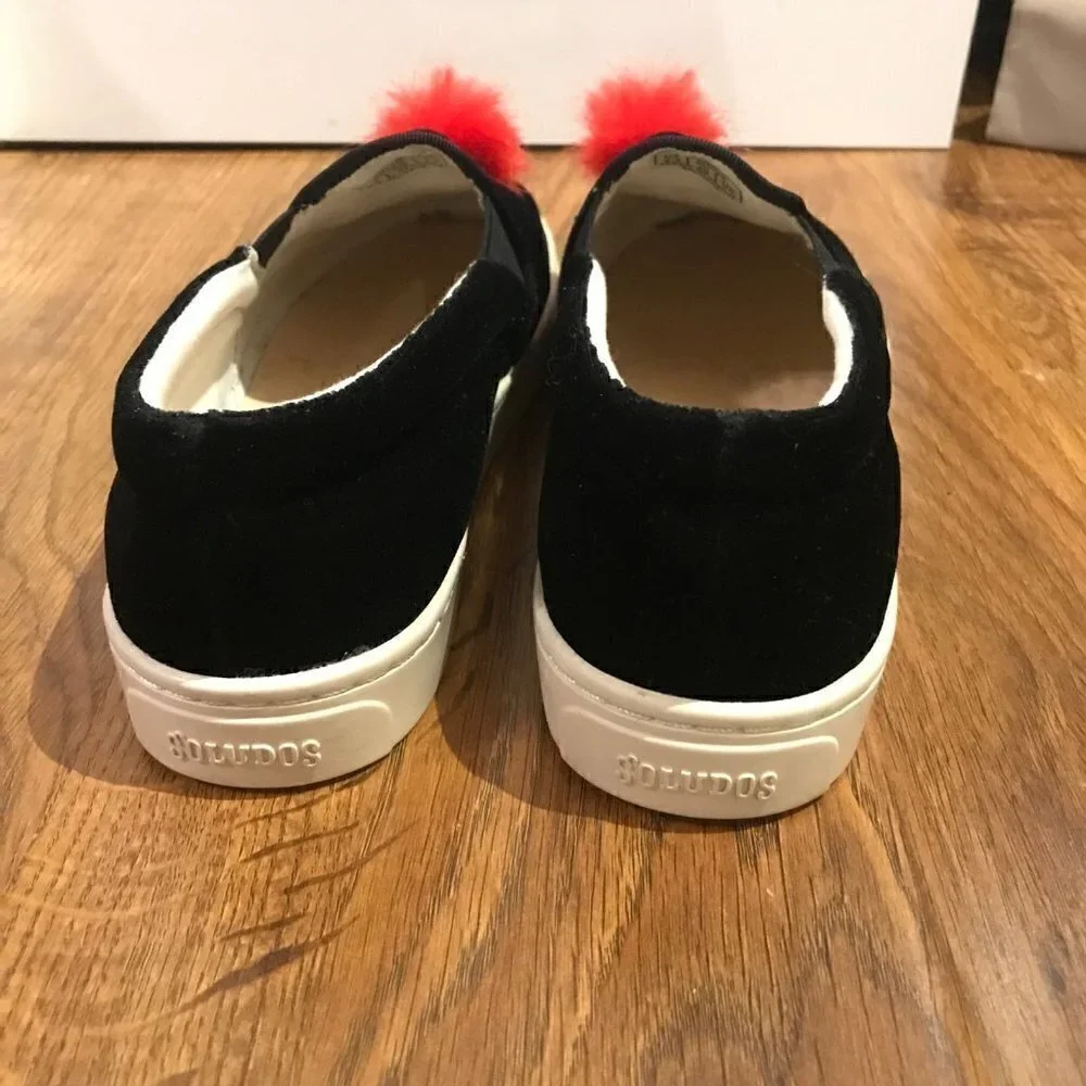 soludos show pony velvet slip ons